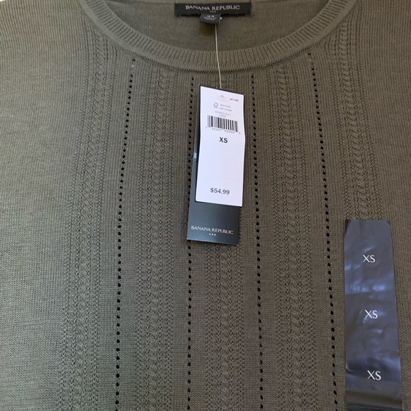 Banana Republic Factory Sweater - Picture 6 of 9